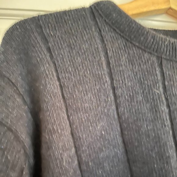 New Zealand Wool Crewneck Sweater - L - Picture 6 of 8